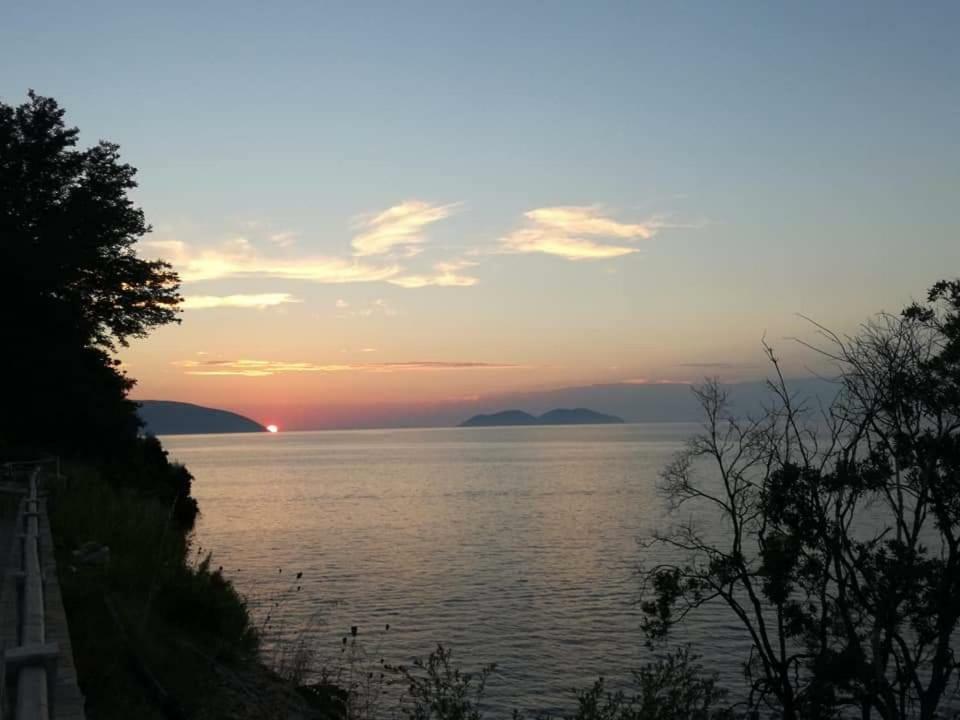 Vlorë Aneta'S Beach House מראה חיצוני תמונה